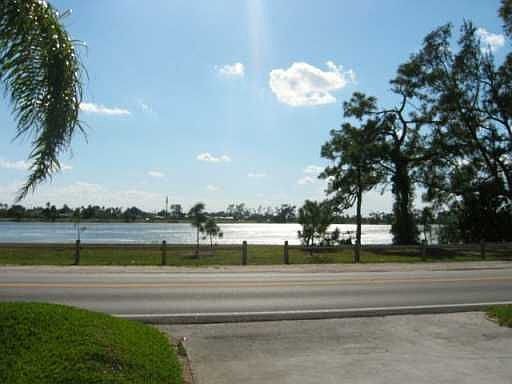Direct LG Lake VUS