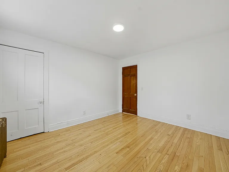 49 Trinity Pl #1 — Photo 14