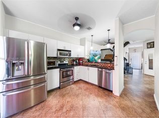 3869 NW 92nd Ave, Sunrise, FL 33351