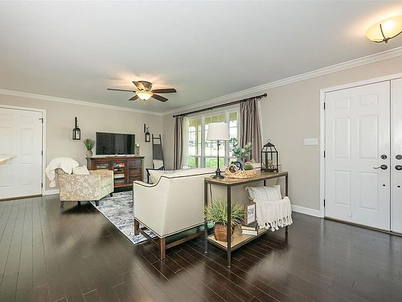 3rd image of 9040 Grant Farm Trl