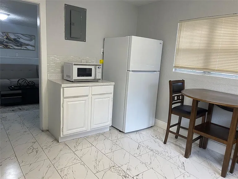 729 Seminole Ave — Photo 4