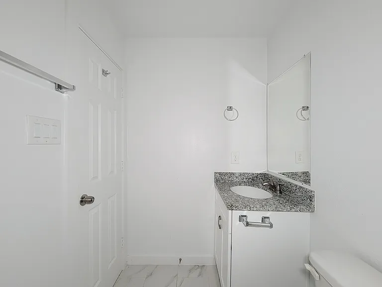 8122 Sterlingshire St #A — Photo 19