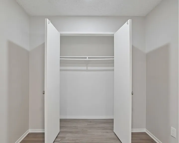 14420 Vista Real Apts — Photo 18