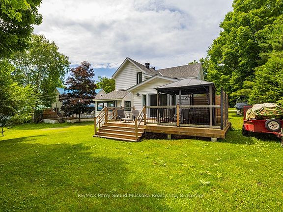 3rd image of 6 Prospect St