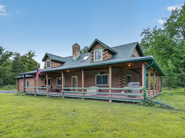 22626 Smiley Rd, Wilmington, IL 60481