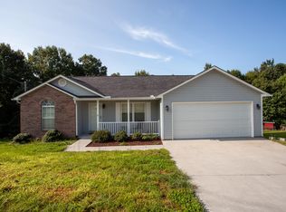 2214 Cripple Oak Ln, Powell, TN 37849