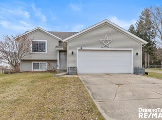 525 79th St SE, Grand Rapids, MI 49508