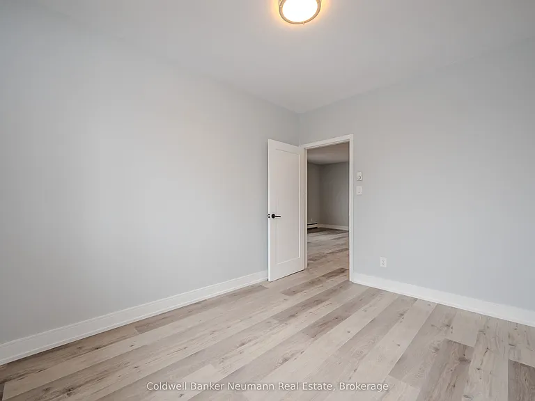 104 Elizabeth St #6 — Photo 11