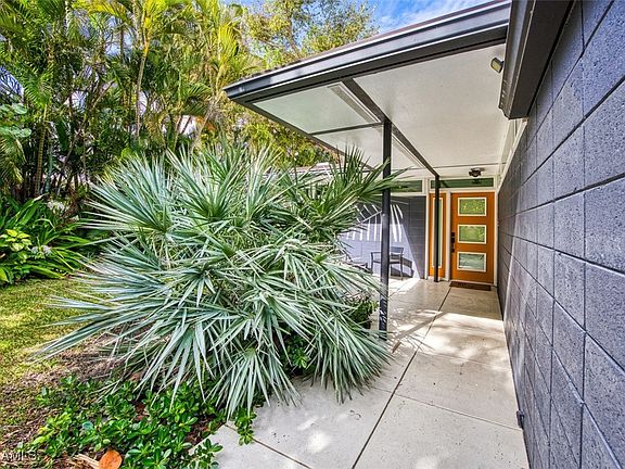 4th image of 1239 Carlene Ave