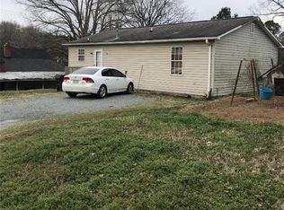 206 Cecil St, Lexington, NC 27292