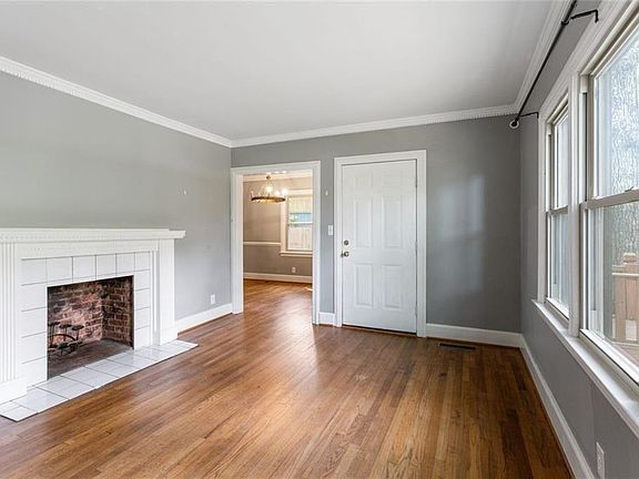 5th image of 1308 Marston St SE