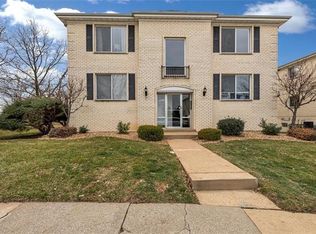 10006 Chardin Way APT 4, Saint Louis, MO 63128
