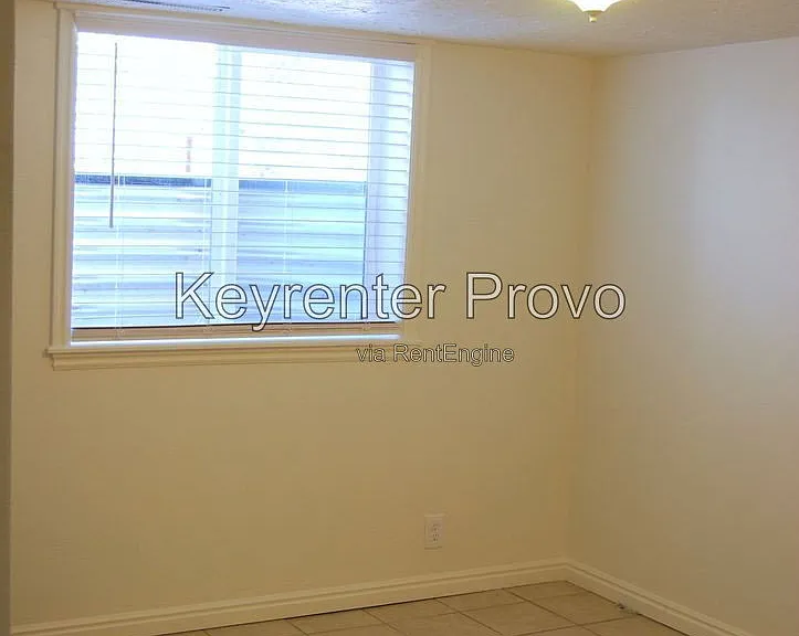 853 Memmo Dr #B — Photo 8