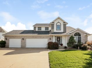 5632 Nancy Dr SW, Wyoming, MI 49418
