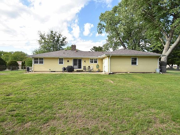 3rd image of 3226 W Richwoods Blvd