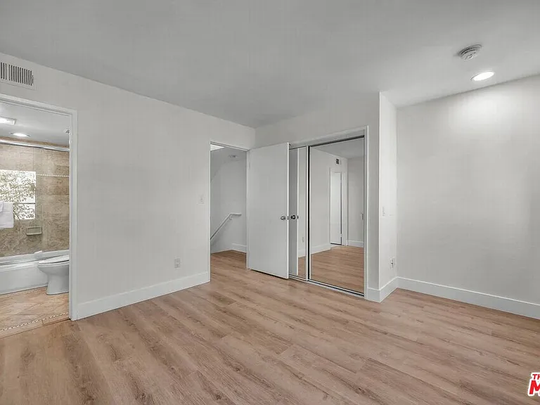 1735 Malcolm Ave #H — Photo 14