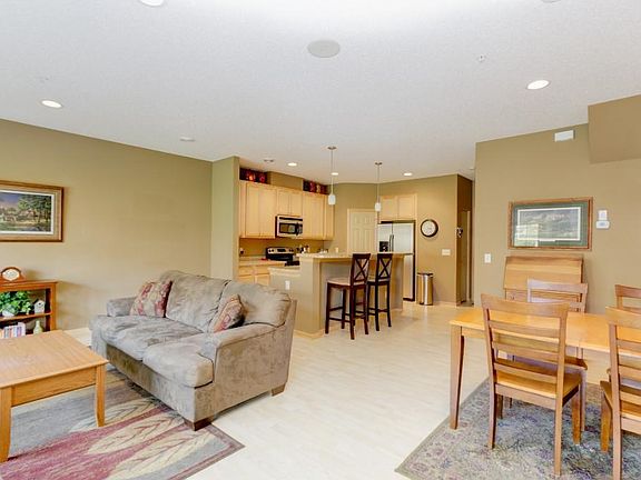 3rd image of 12438 Flanders Ct NE Unit G