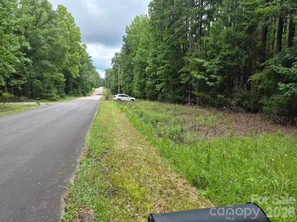 3231 Shadybark Trl, Catawba, SC 29704