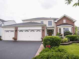 1563 Parkside Dr, Bolingbrook, IL 60490