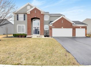 11405 S Glenbrook Cir, Plainfield, IL 60585