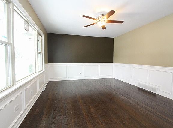 2nd image of 1287 Hirsch Ave