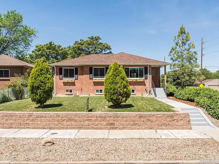 2895 Eudora St — Photo 1