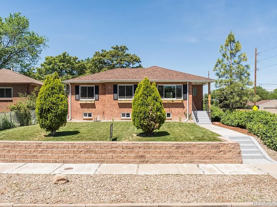 2895 Eudora St