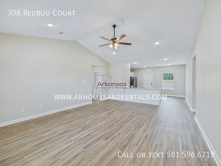 308 Redbud Ct — Photo 3