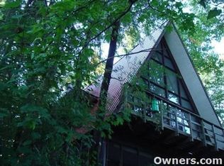 9 Strouds Run Rd, Athens, OH 45701