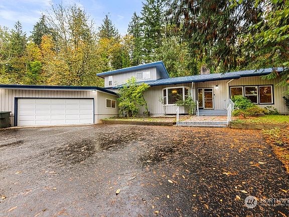 2nd image of 2918 Glenwood Drive