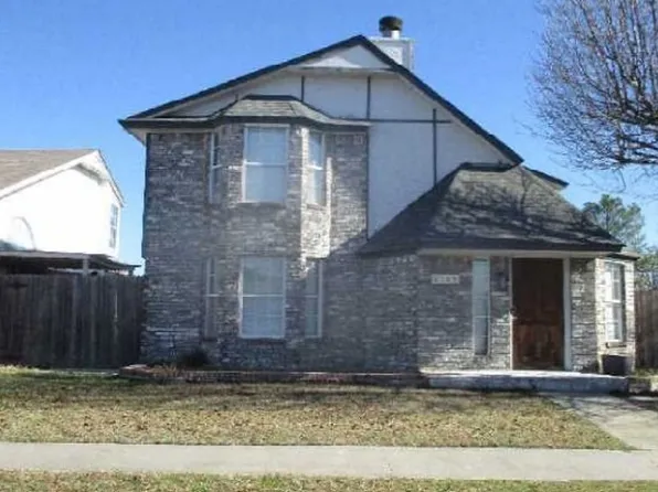 2138 S Robinson Ave, Moore, OK 73170