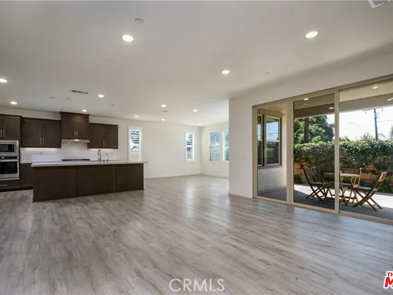 7365 Autumn Ct — Photo 4