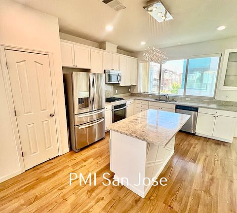 3055 Manuel Loop - Kitchen_12032024
