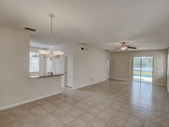 5th image of 7238 Bellingham Oaks Blvd