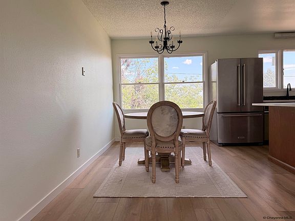 5th image of 1601 Columbine Ct