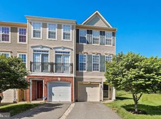 15645 John Diskin Cir #194, Woodbridge, VA 22191