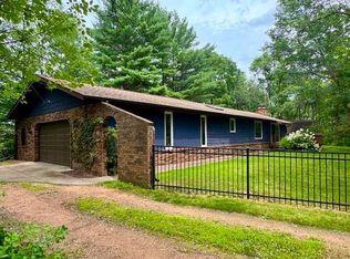 5331 Greenview Ln, Stevens Point, WI 54482