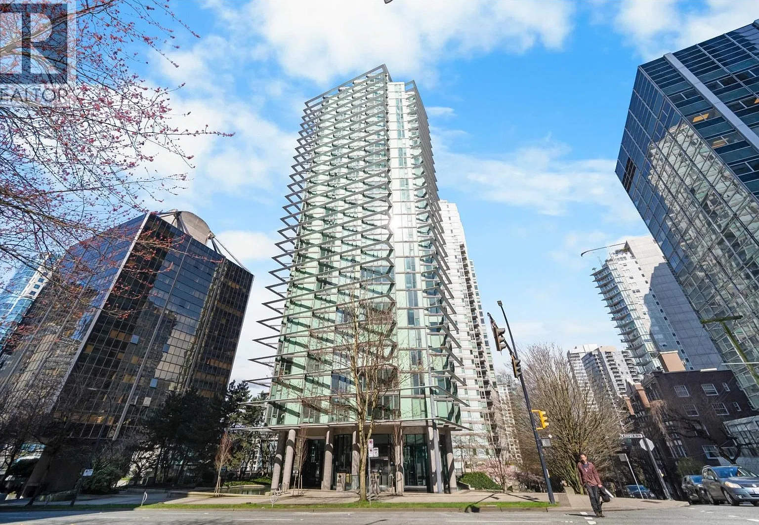 1 bed, 556 sqft, $2,500 — Photo 1