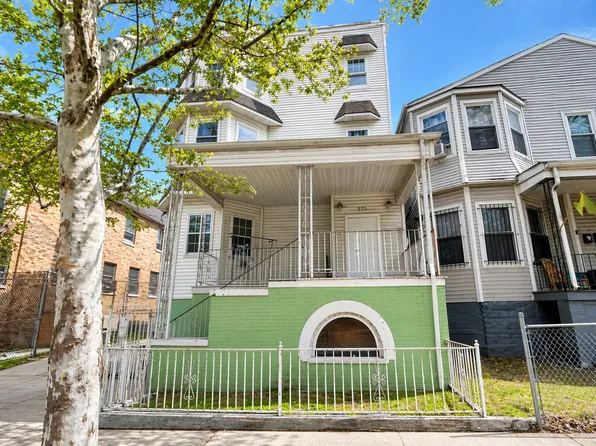 271-273 S 8th St #2, Newark, NJ 07103