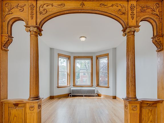 3rd image of 901 N Mozart St #1