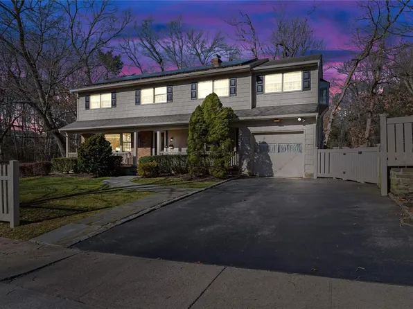 1 Locust Road, Old Bethpage, NY 11804
