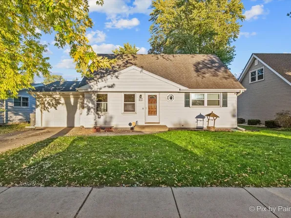 471 Melrose Ct, Elgin, IL 60123