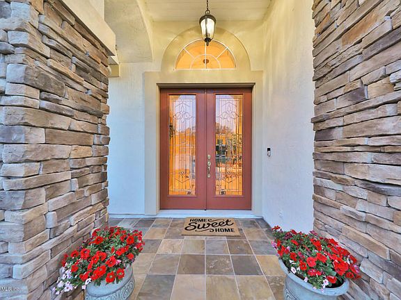 3rd image of 1715 E Cobblestone Ln