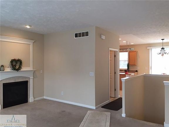 4th image of 461 E Anhinga Dr