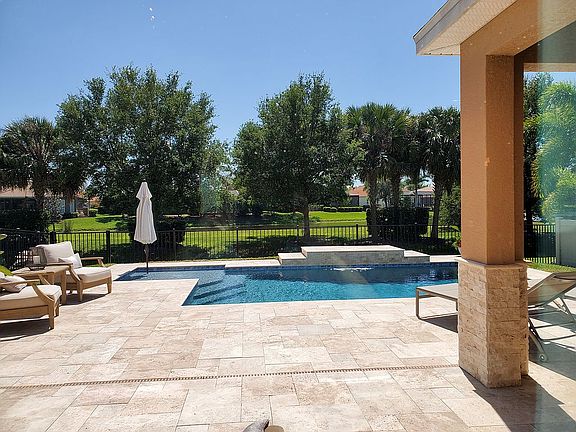 4th image of 8473 Nandina Dr
