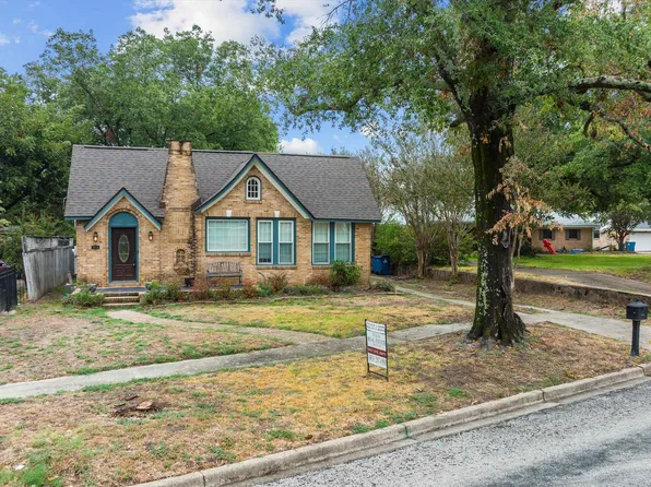 1019 S Main St, Henderson, TX 75654