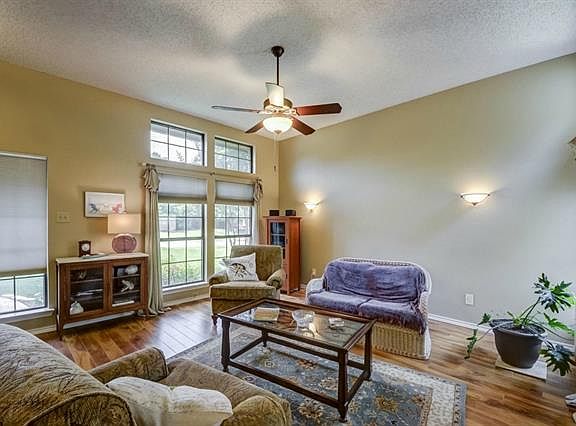 5th image of 2212 Steppington Dr