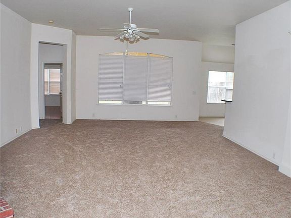 4th image of 6102 Bluewood Dr