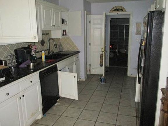 5th image of 501 Lexington Dr