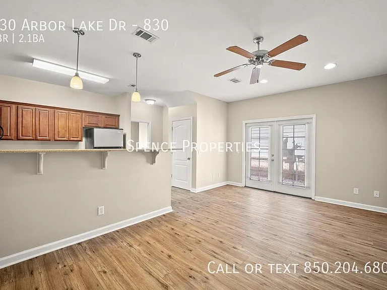 830 Arbor Lake Dr #830 — Photo 2